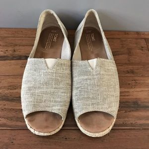 Tom’s open toe espadrilles